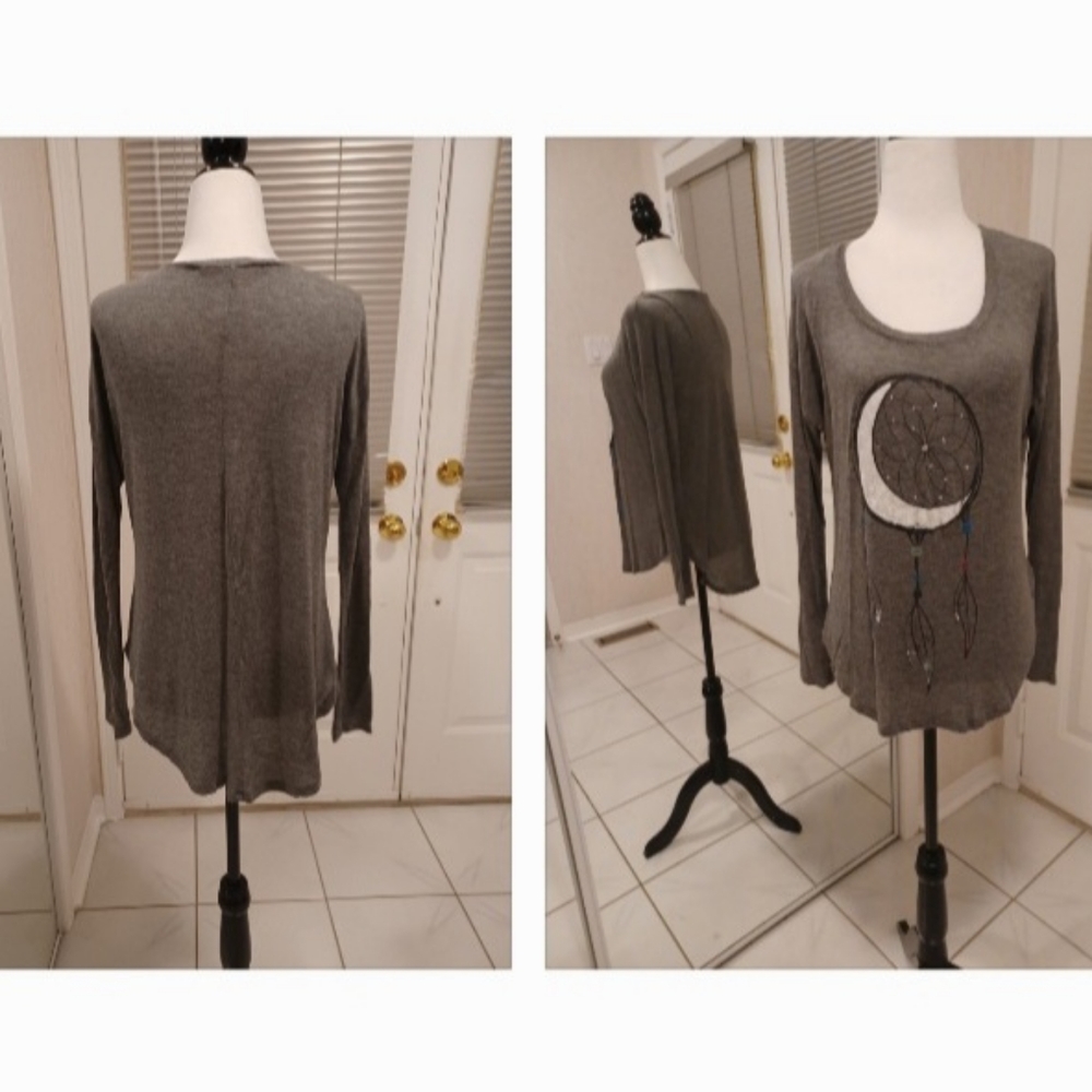 4/$40 Gray Long Sleeve Tee - Size Small